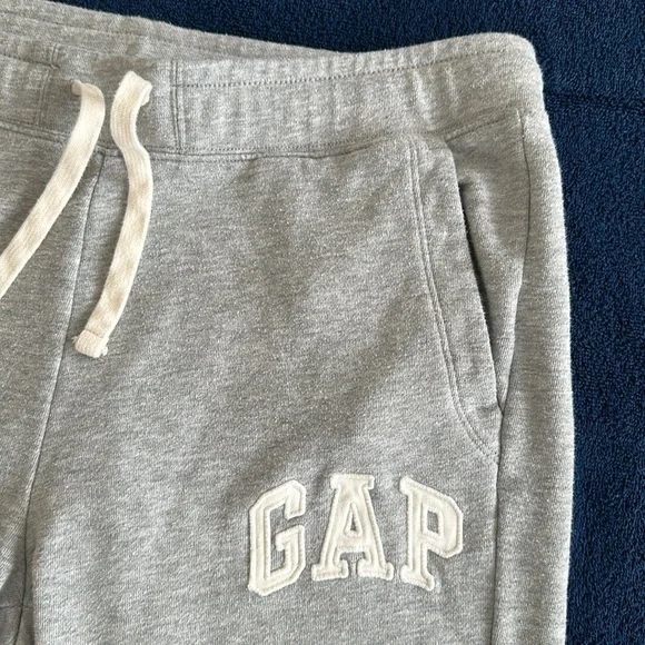 GAP gray jogger set with stripe accents - Picture 8 of 11